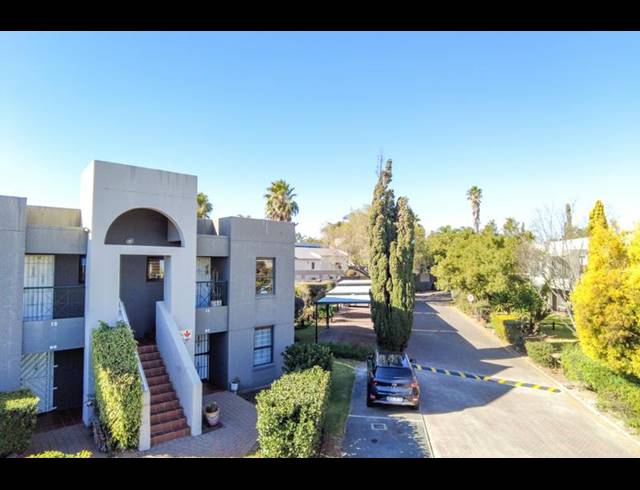 2 BEDROOM COMPLEX FOR SALE IN MARAIS STEYN PARK